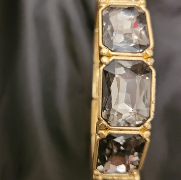 Gorgeous matte gold tone bracelet with smoky crystals - Picture 3 of 6